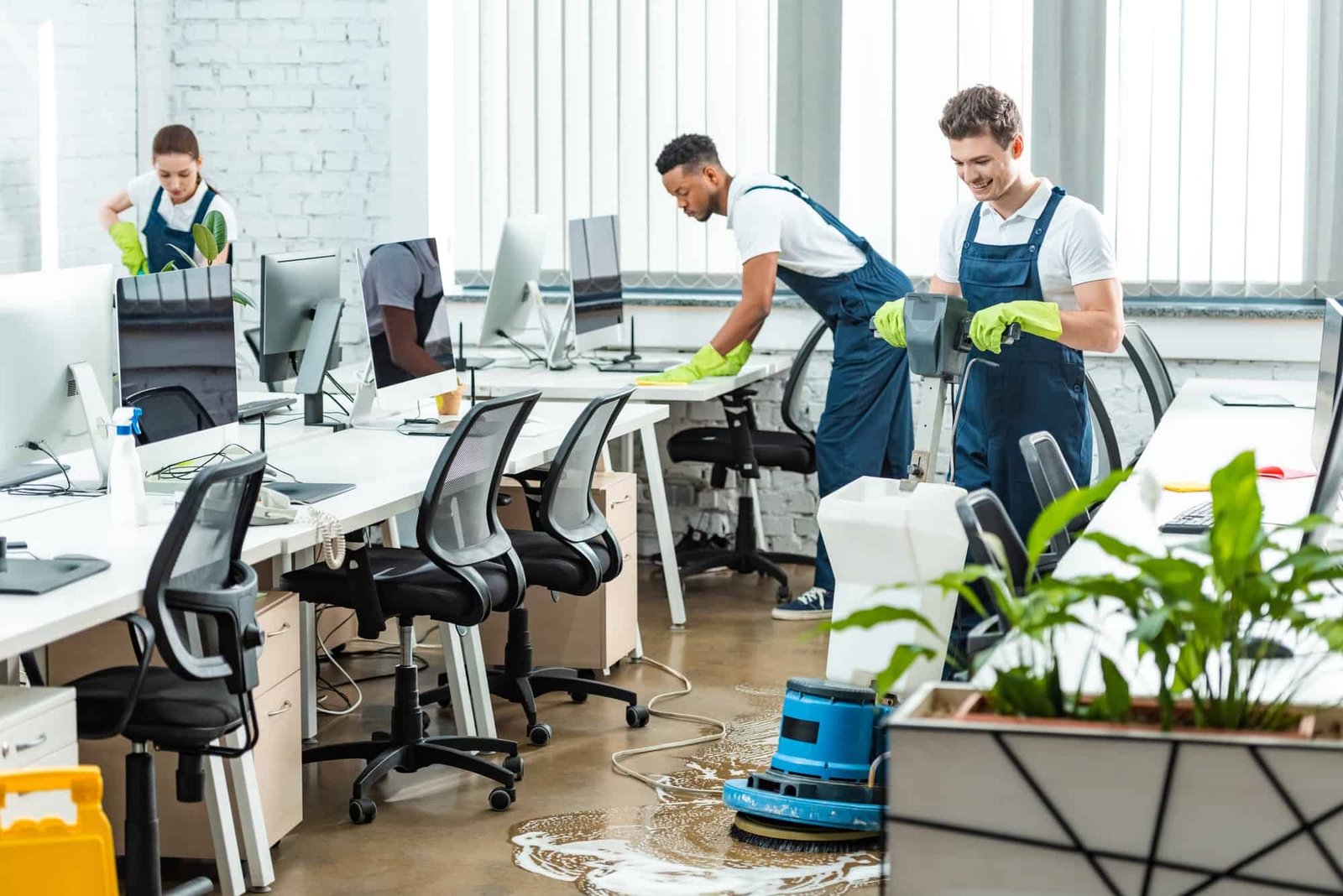 Commercial Cleaning Services: A Cleaner Workplace for a Better Business